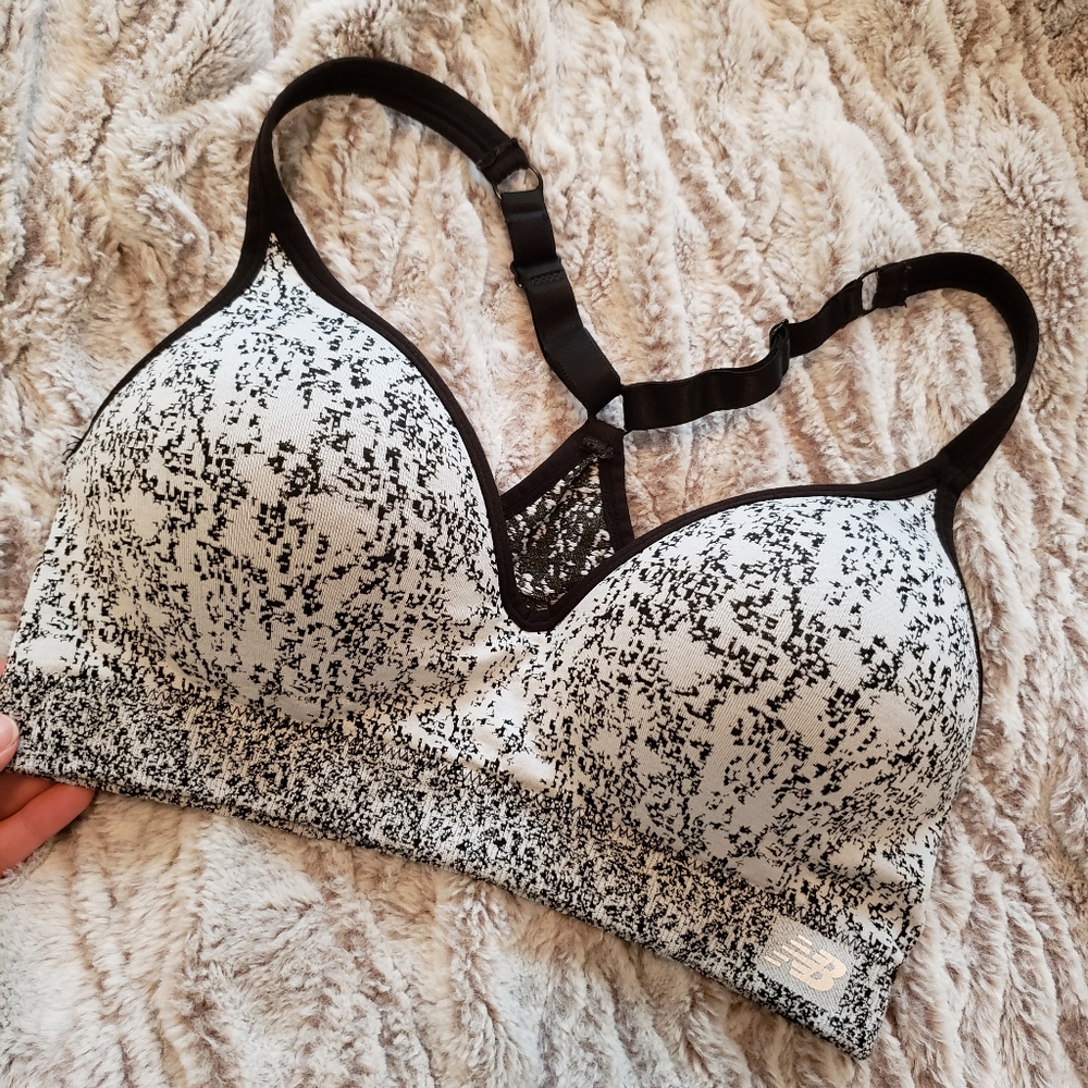 Sports bra
